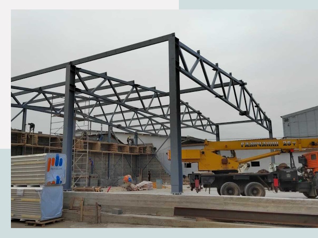 Строительство цехов в Муравленко