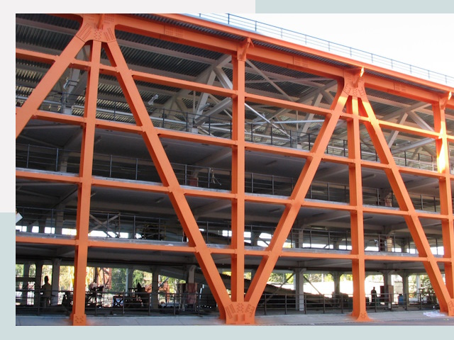 Многоуровневые паркинги в Муравленко от 642 руб.